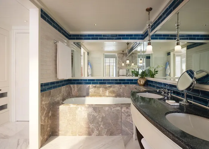 Mandarin Oriental Bangkok - SHA Extra